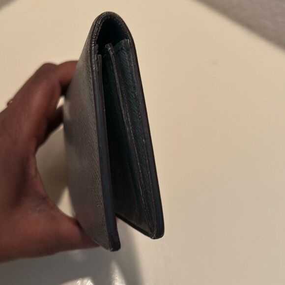 Louis Vuitton Bifold Cardholder Long Wallet Gray Textured Leather Minimalist - Picture 14 of 15